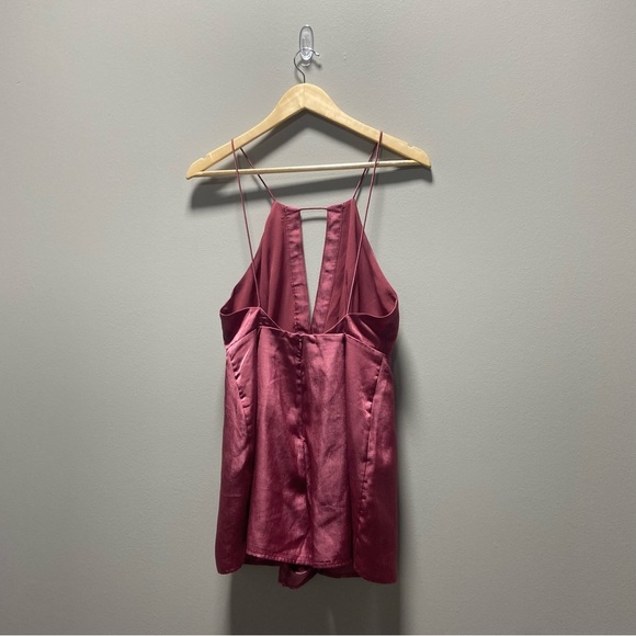 Finders Pink Satin Kahlo Playsuit Romper NWT - Picture 3 of 11